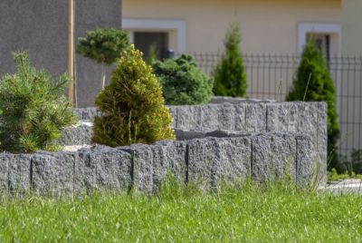 Декоративный камень в ландшафте